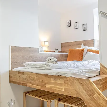 Bahnhof Deluxe - Near Danube River Apartment *