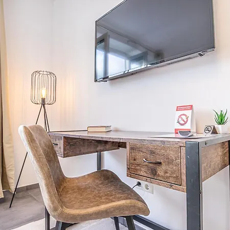 公寓 Bahnhof Deluxe - Near Danube River *