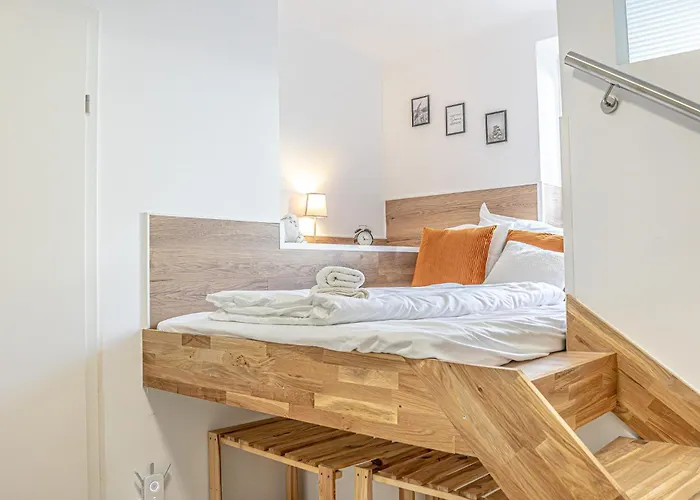 Bahnhof Deluxe - Near Danube River Apartment *