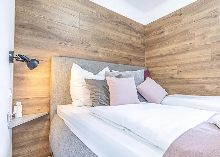 Apartment Bahnhof Deluxe - Near Danube River