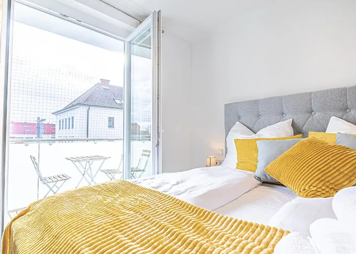 Bahnhof Deluxe - Near Danube River * Krems an der Donau